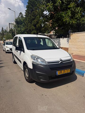 מודעת רכב סיטרואן ברלינגו