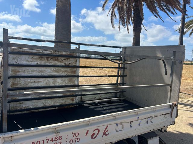 יונדאי H-1 / i800