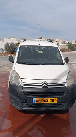 מודעת רכב סיטרואן ברלינגו