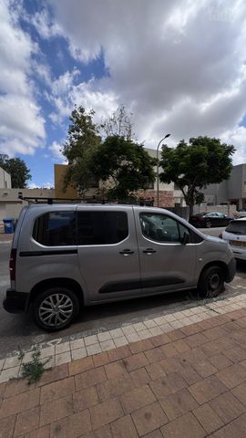 מודעת רכב סיטרואן ברלינגו