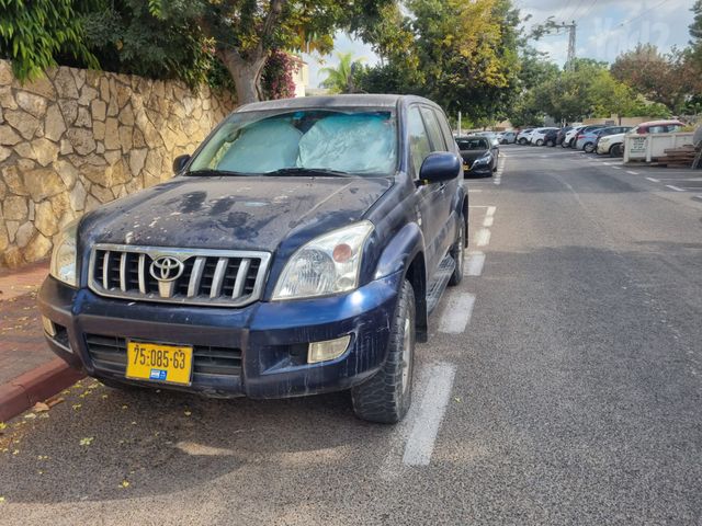 טויוטה לנד קרוזר