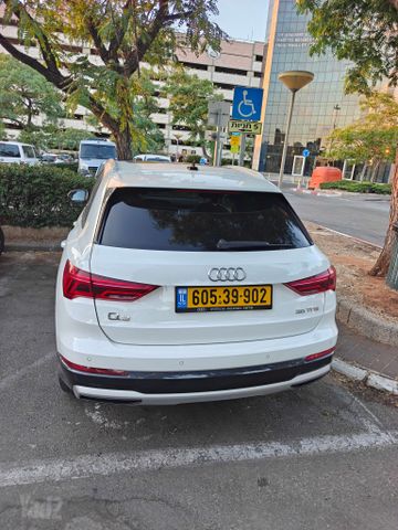 אאודי Q3