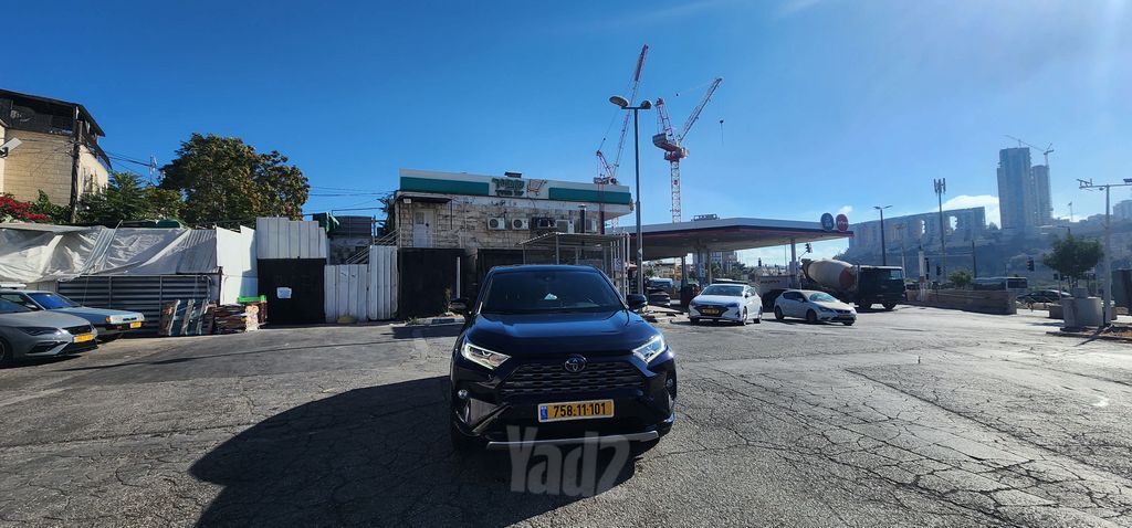 טויוטה RAV4