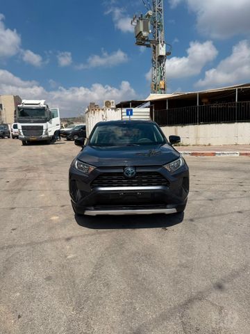 טויוטה RAV4