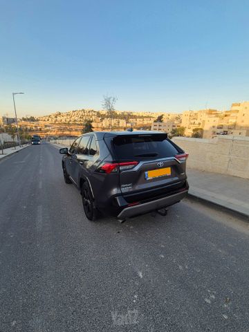 טויוטה RAV4