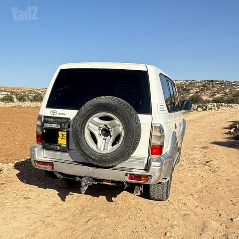 טויוטה לנד קרוזר