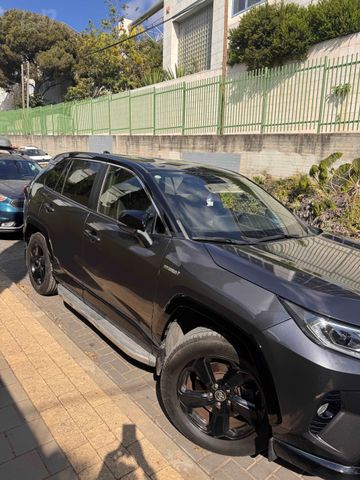 טויוטה RAV4