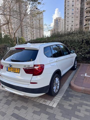 ב מ וו X3