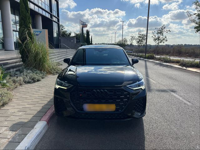 אאודי RS Q3