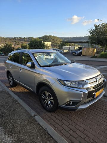 מיצובישי אאוטלנדר