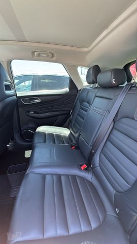 אם ג'י EHS PHEV