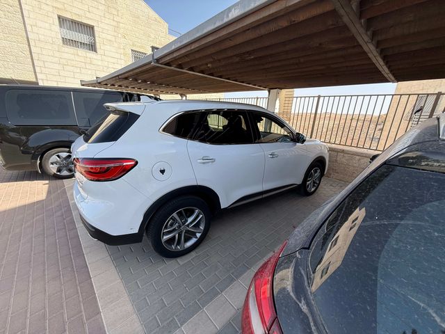 אם ג'י EHS PHEV