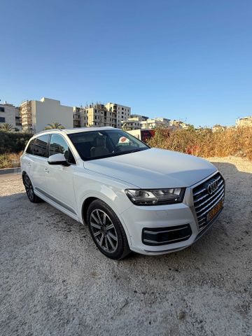 אאודי Q7