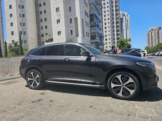 מרצדס-בנץ EQC