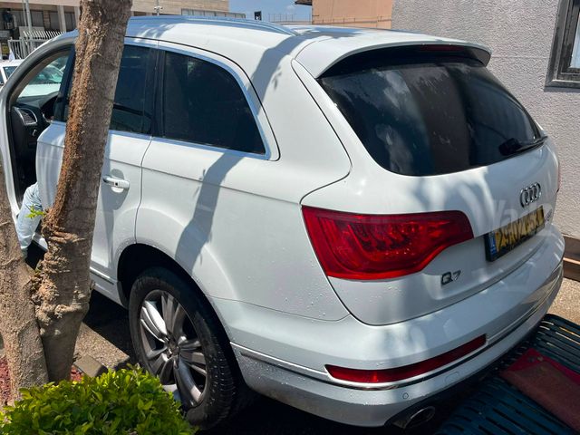 אאודי Q7