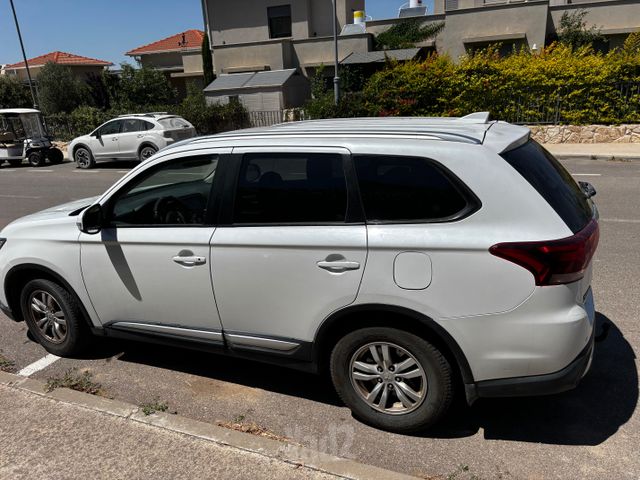 מודעת רכב מיצובישי אאוטלנדר