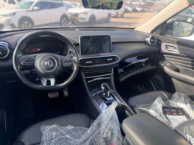 אם ג'י EHS PHEV