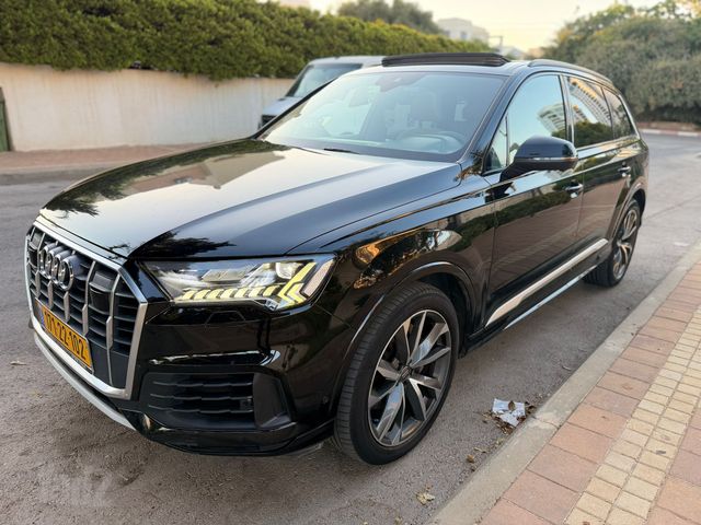 אאודי Q7