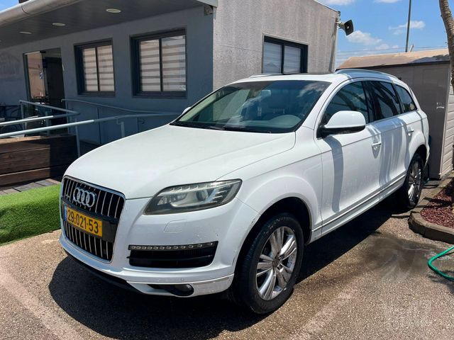 מודעת רכב אאודי Q7