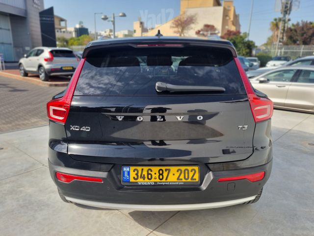 וולוו XC40