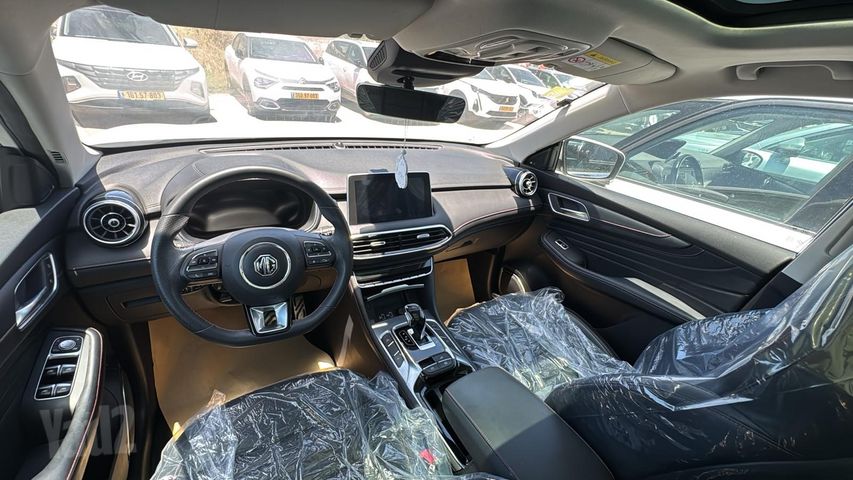 אם ג'י EHS PHEV