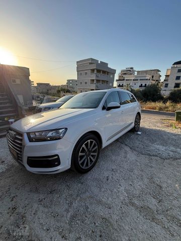 אאודי Q7