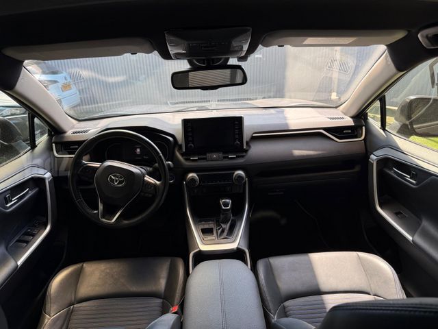 טויוטה RAV4