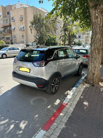 אופל קרוסלנד X