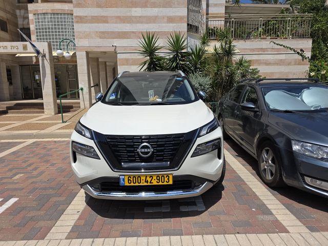 מודעת רכב ניסאן אקס טרייל
