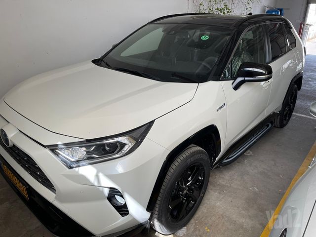 מודעת רכב טויוטה RAV4