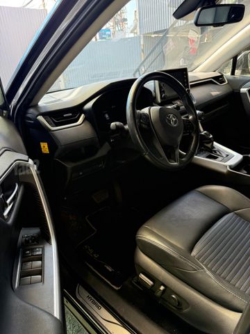 טויוטה RAV4