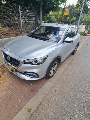 מודעת רכב אם ג'י EHS PHEV