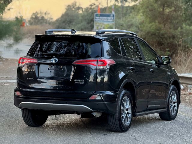 טויוטה RAV4