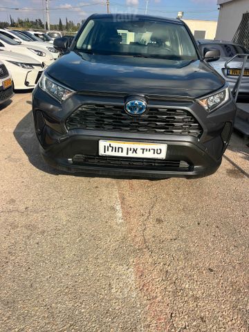 טויוטה RAV4