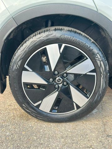 וולוו XC40