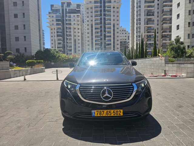 מרצדס-בנץ EQC