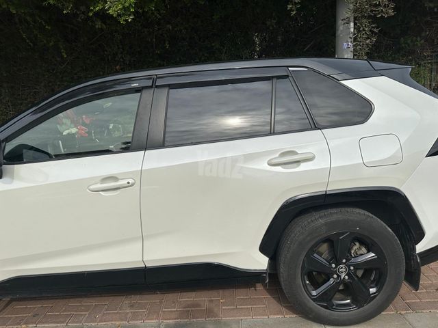 טויוטה RAV4