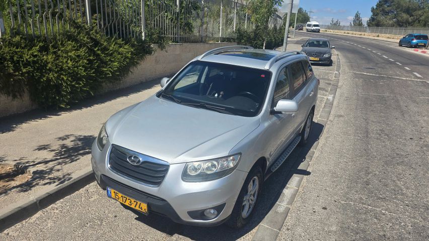 מודעת רכב יונדאי סנטה פה