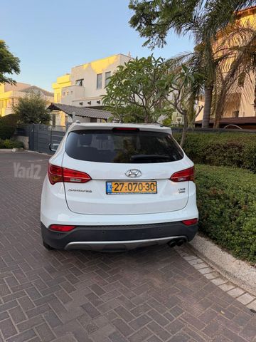 יונדאי סנטה פה