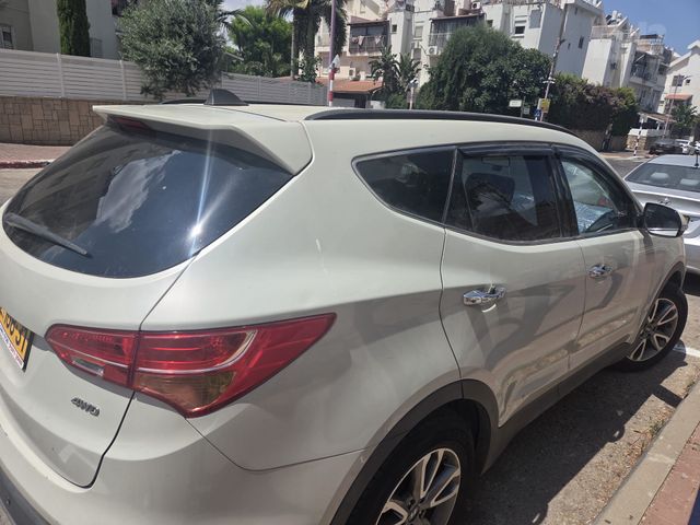 יונדאי סנטה פה