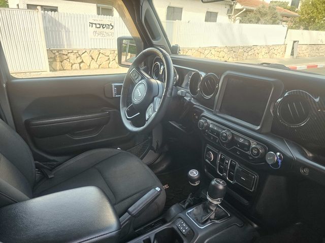 ג'יפ רנגלר