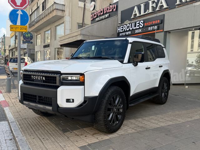 טויוטה לנד קרוזר