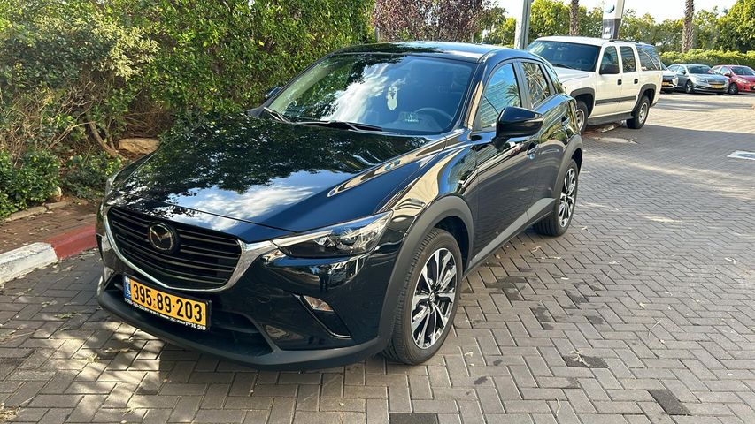 מודעת רכב מאזדה CX-3