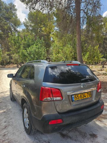מודעת רכב קיה סורנטו