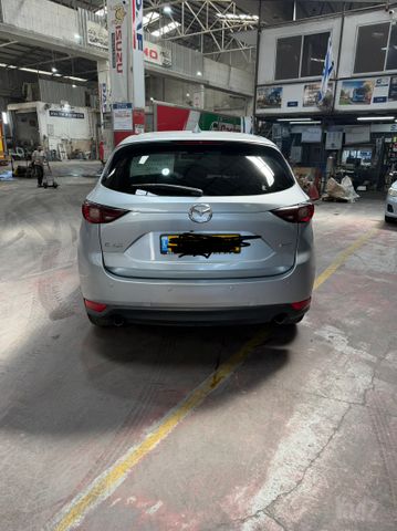 מודעת רכב מאזדה CX-5