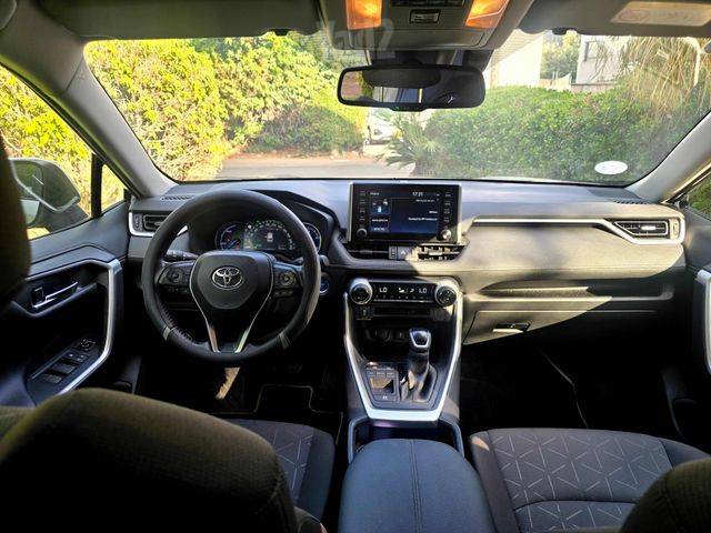 טויוטה RAV4