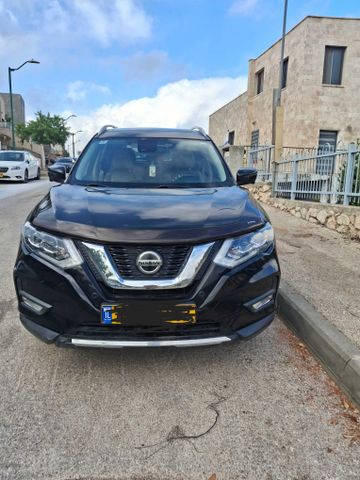 ניסאן אקס טרייל