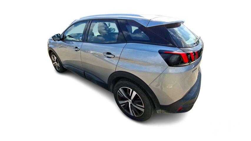 פיג'ו 3008