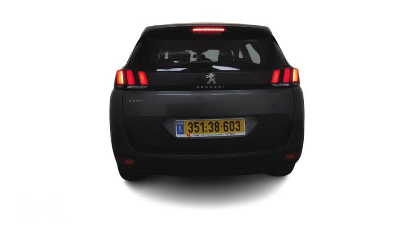 פיג'ו 5008