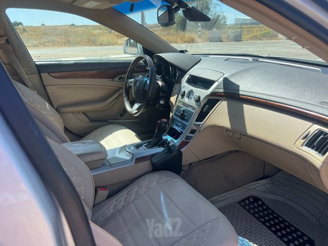 קאדילק CTS